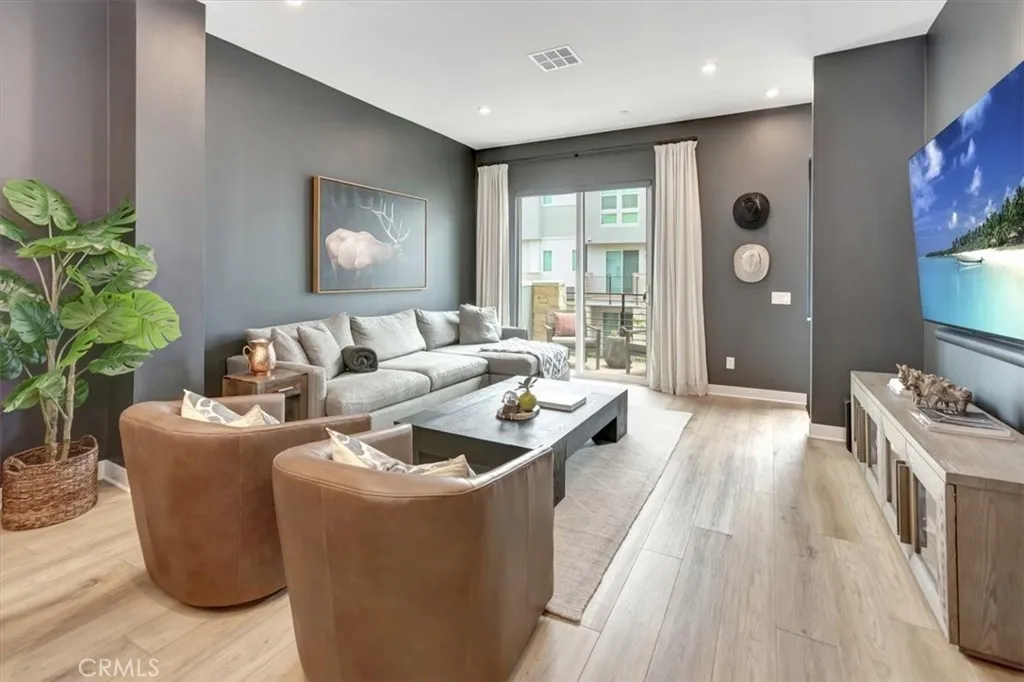 1810 W Bushell Street, Anaheim, California 92805 home-pic-6